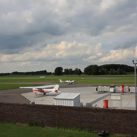 Vliegtuigsuite Hotel *