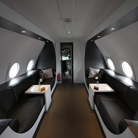Vliegtuigsuite 호텔 투이그